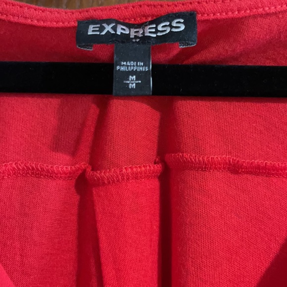 Express Red Top - Picture 2 of 4